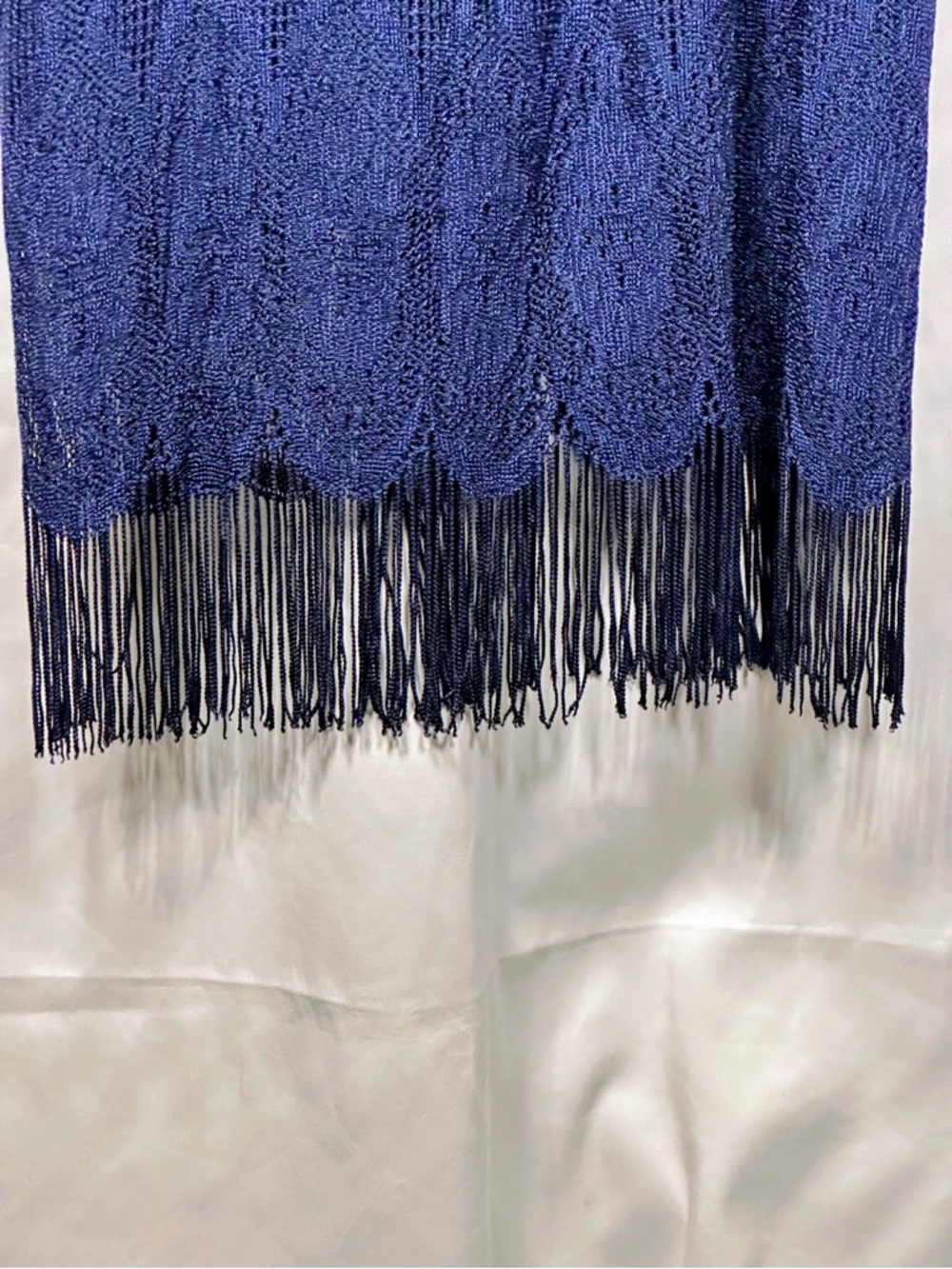 Elegant Navy Lace Maxi Dress with Cap Sleeves - Picture 2 of 8